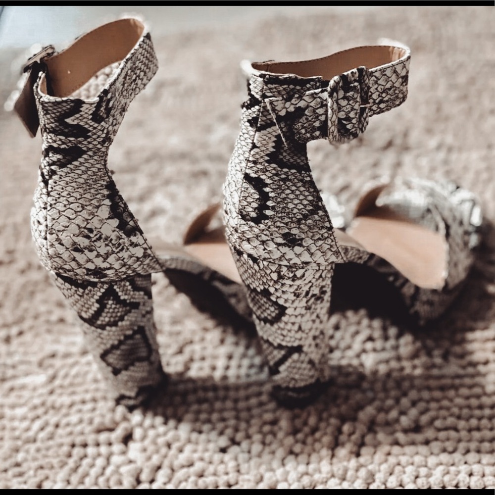 New Women’s Snake Print Chunky High Platform Heels - Picture 2 of 5